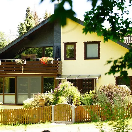 4 Personen Im Wald Mit Kamin, 84m², 3