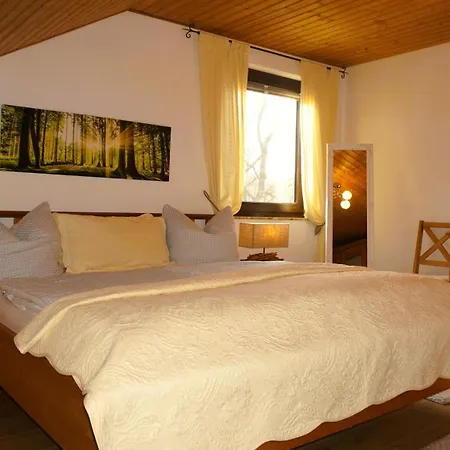 4 Personen Im Wald Mit Kamin, 84m², 3 *