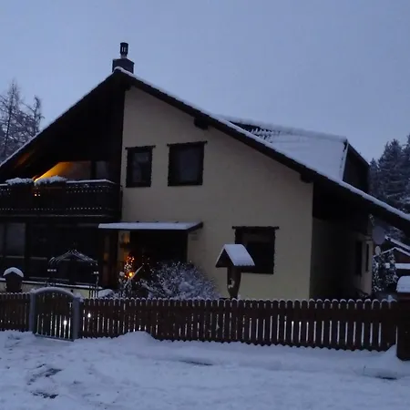 4 Personen Im Wald Mit Kamin, 84m², 3