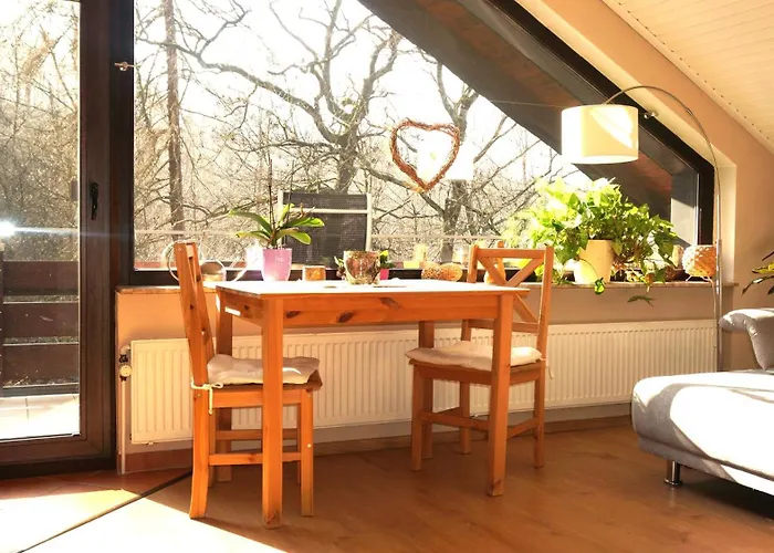 4 Personen Im Wald Mit Kamin, 84m², 3